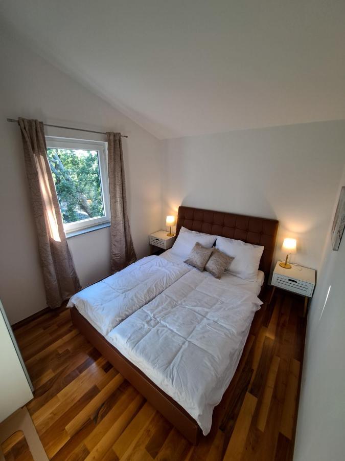 Apartments Villa Sotlar With Pool Umag Zewnętrze zdjęcie